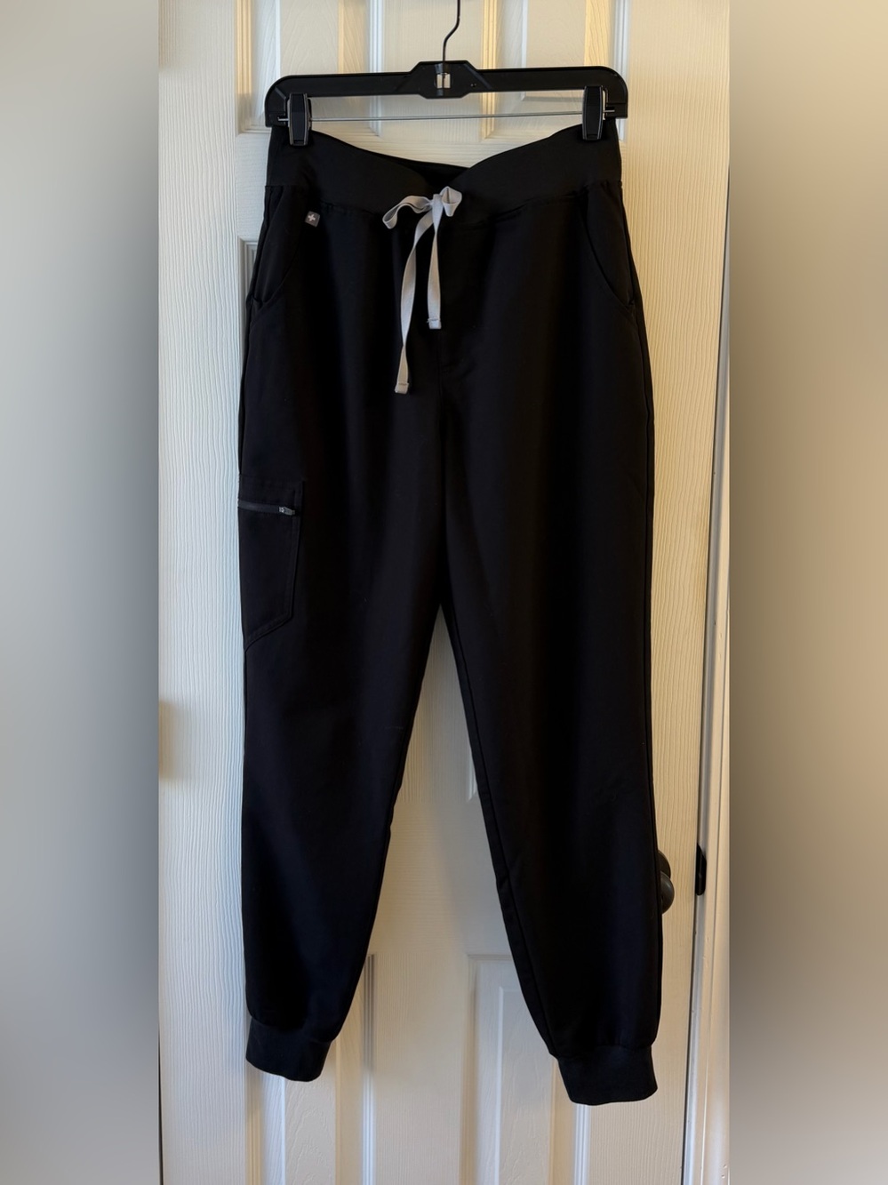 FIGS Women's Zamora Jogger Scrub Pants - Black - Size Medium Regular